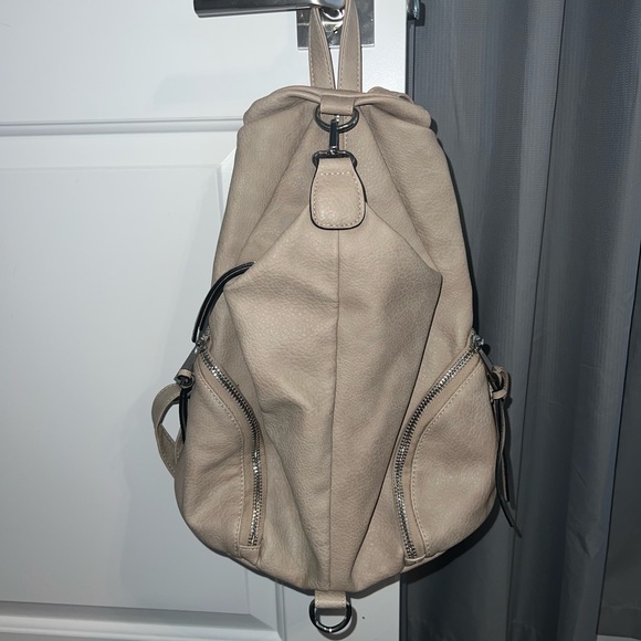 Target brand backpack - Picture 3 of 8